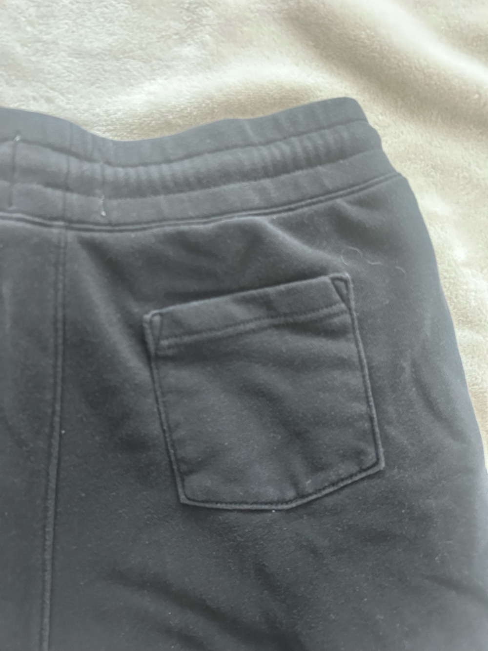Hollister Must-Have Collection Black Women's Athletic Lounge Shorts - Picture 7 of 7